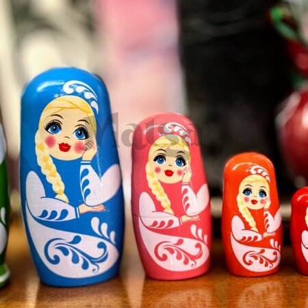 Матрьошка момиче 1