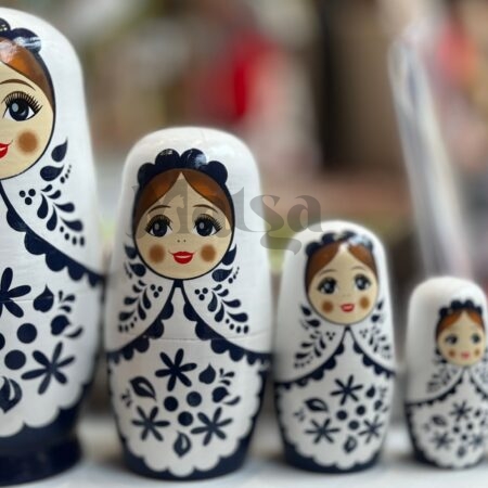 Матрьошка момиче 2